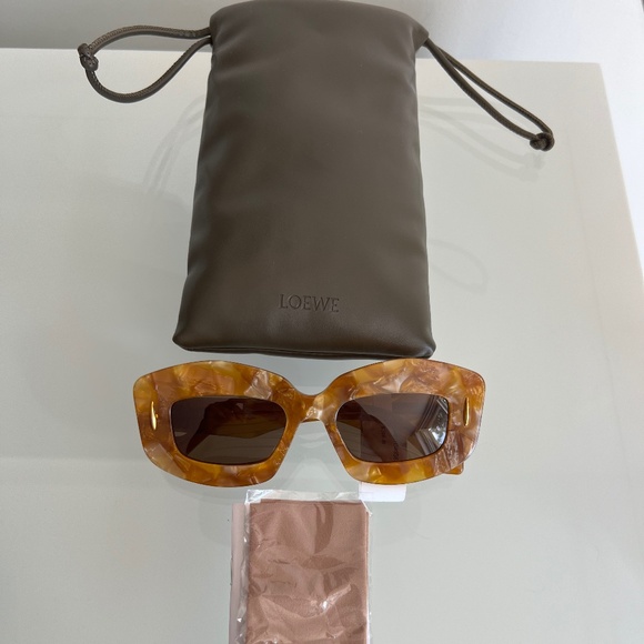 LOEWE 40114I Chunky Anagram Sunglasses main image 11